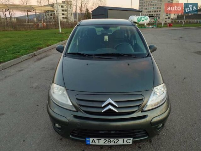 Серый Ситроен С3, объемом двигателя 1.59 л и пробегом 87 тыс. км за 5800 $, фото 13 на Automoto.ua