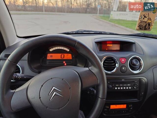 Серый Ситроен С3, объемом двигателя 1.59 л и пробегом 87 тыс. км за 5800 $, фото 25 на Automoto.ua