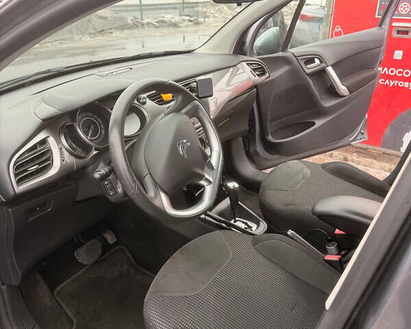 Серый Ситроен С3, объемом двигателя 1.6 л и пробегом 119 тыс. км за 6500 $, фото 11 на Automoto.ua