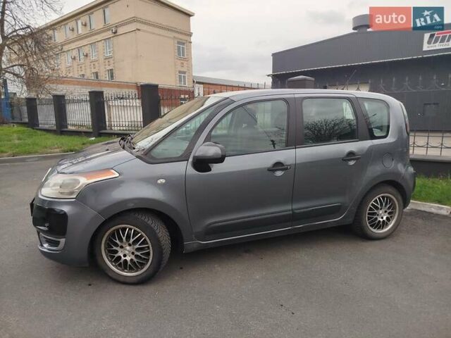 Серый Ситроен С3, объемом двигателя 1.6 л и пробегом 270 тыс. км за 5200 $, фото 3 на Automoto.ua