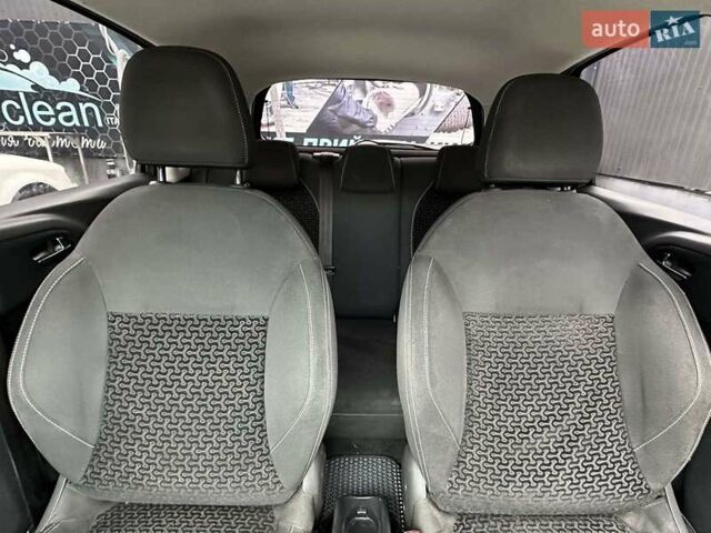 Сірий Сітроен С3, об'ємом двигуна 1.4 л та пробігом 285 тис. км за 4100 $, фото 18 на Automoto.ua
