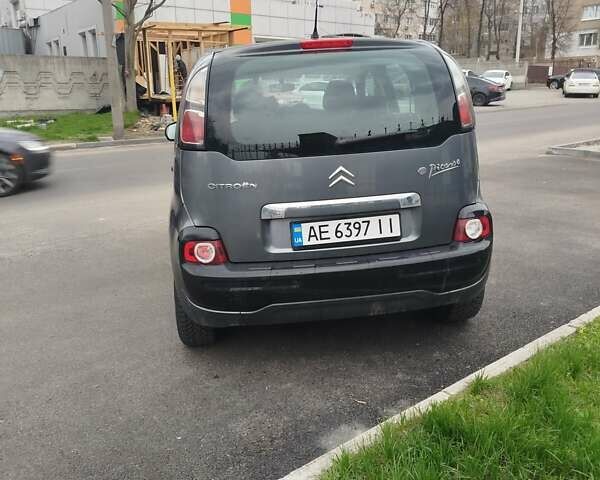 Серый Ситроен С3, объемом двигателя 1.6 л и пробегом 270 тыс. км за 5200 $, фото 5 на Automoto.ua