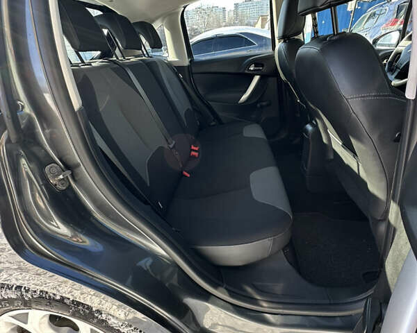 Серый Ситроен С3, объемом двигателя 1.4 л и пробегом 186 тыс. км за 6300 $, фото 15 на Automoto.ua