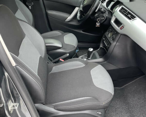 Сірий Сітроен С3, об'ємом двигуна 1.4 л та пробігом 185 тис. км за 6600 $, фото 7 на Automoto.ua