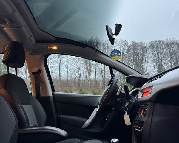 Сірий Сітроен С3, об'ємом двигуна 1.4 л та пробігом 226 тис. км за 6950 $, фото 27 на Automoto.ua