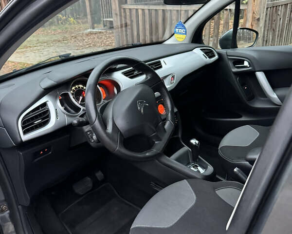 Сірий Сітроен С3, об'ємом двигуна 1.4 л та пробігом 226 тис. км за 6950 $, фото 16 на Automoto.ua