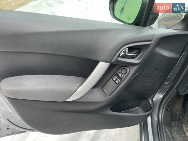 Сірий Сітроен С3, об'ємом двигуна 1.4 л та пробігом 185 тис. км за 6600 $, фото 13 на Automoto.ua