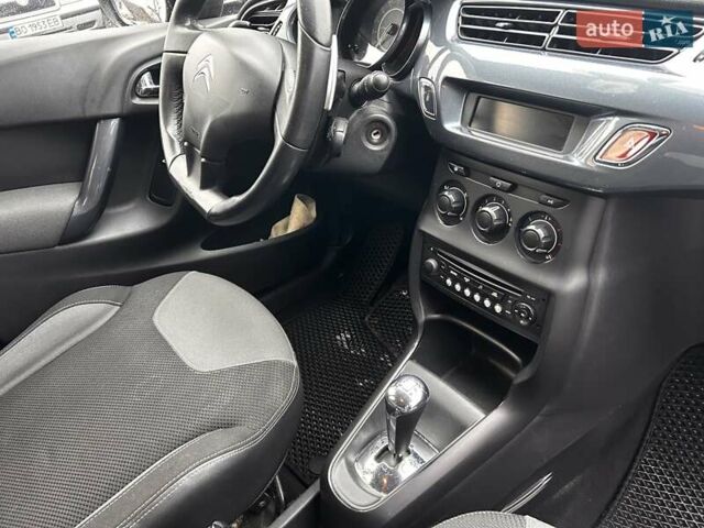 Серый Ситроен С3, объемом двигателя 1.4 л и пробегом 176 тыс. км за 6650 $, фото 13 на Automoto.ua