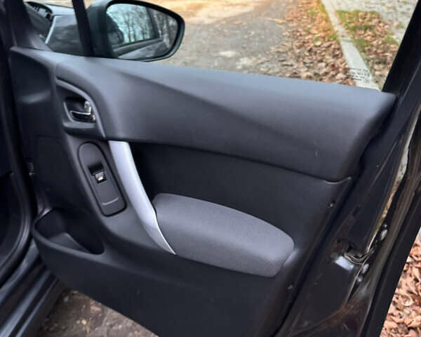 Сірий Сітроен С3, об'ємом двигуна 1.4 л та пробігом 226 тис. км за 6950 $, фото 21 на Automoto.ua