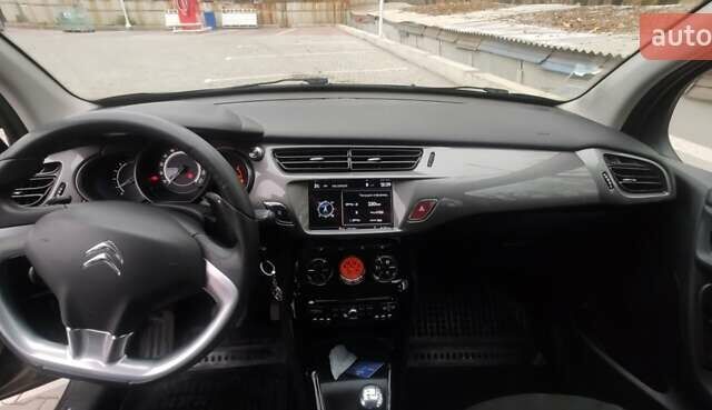 Сірий Сітроен С3, об'ємом двигуна 1.6 л та пробігом 105 тис. км за 7400 $, фото 2 на Automoto.ua