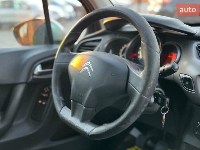 Серый Ситроен С3, объемом двигателя 1.2 л и пробегом 149 тыс. км за 6999 $, фото 17 на Automoto.ua