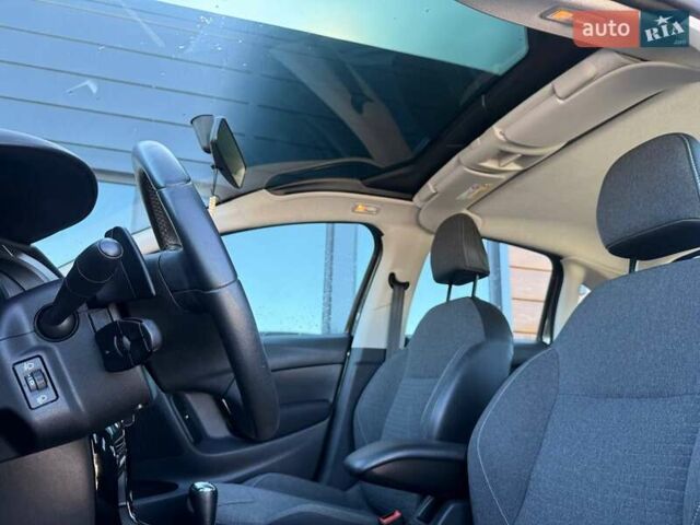 Серый Ситроен С3, объемом двигателя 1.2 л и пробегом 169 тыс. км за 7900 $, фото 19 на Automoto.ua