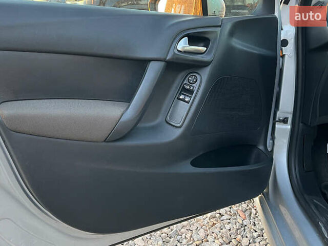 Серый Ситроен С3, объемом двигателя 1.2 л и пробегом 149 тыс. км за 6999 $, фото 24 на Automoto.ua