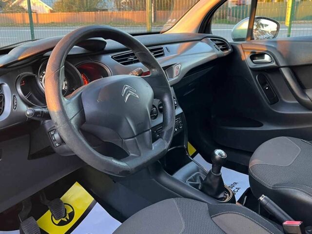 Серый Ситроен С3, объемом двигателя 1.2 л и пробегом 149 тыс. км за 6999 $, фото 7 на Automoto.ua