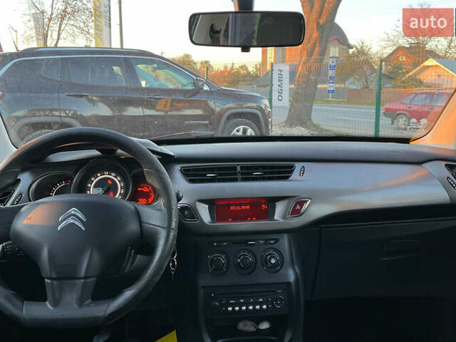 Серый Ситроен С3, объемом двигателя 1.2 л и пробегом 149 тыс. км за 6999 $, фото 9 на Automoto.ua