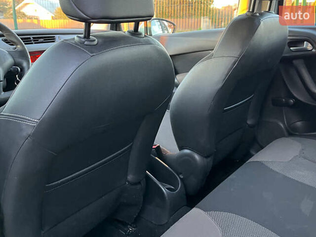 Серый Ситроен С3, объемом двигателя 1.2 л и пробегом 149 тыс. км за 6999 $, фото 20 на Automoto.ua