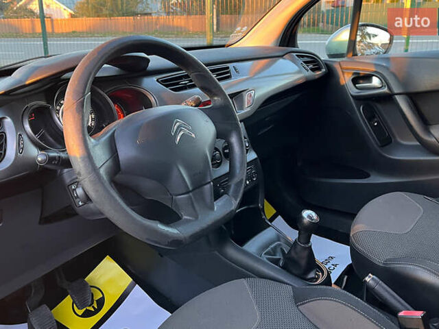 Серый Ситроен С3, объемом двигателя 1.2 л и пробегом 149 тыс. км за 6999 $, фото 7 на Automoto.ua