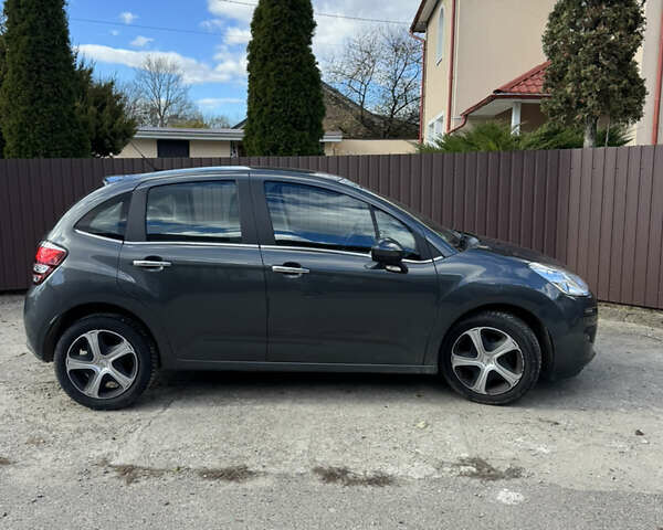 Серый Ситроен С3, объемом двигателя 1.2 л и пробегом 156 тыс. км за 10100 $, фото 2 на Automoto.ua