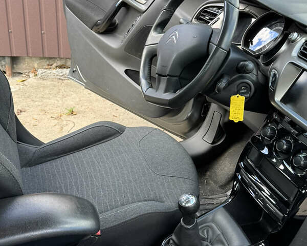 Серый Ситроен С3, объемом двигателя 1.2 л и пробегом 156 тыс. км за 10100 $, фото 9 на Automoto.ua