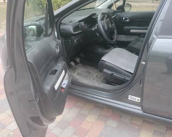 Ситроен С3 2017 в Миргороде на Automoto.ua Серый Ситроен С3, объемом двигателя 1.2 л и пробегом 115 тыс. км за 9900 $, фото 22 на Automoto.ua