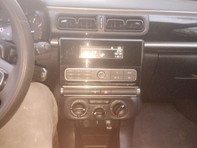 Ситроен С3 2017 в Миргороде на Automoto.ua Серый Ситроен С3, объемом двигателя 1.2 л и пробегом 114 тыс. км за 9900 $, фото 2 на Automoto.ua