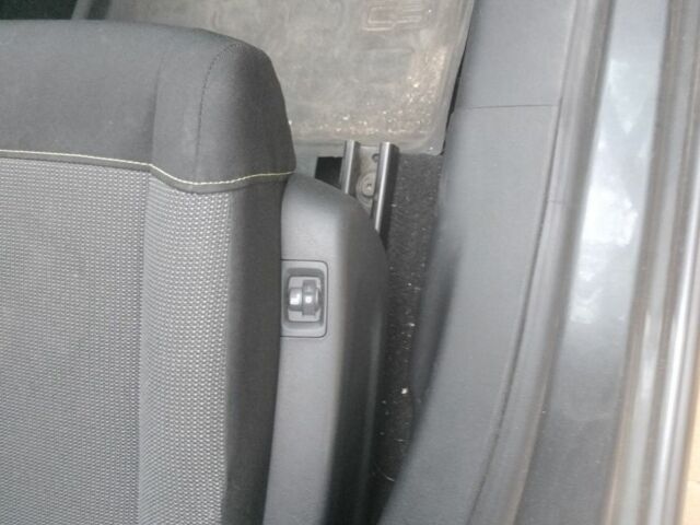 Ситроен С3 2017 в Миргороде на Automoto.ua Серый Ситроен С3, объемом двигателя 1.2 л и пробегом 114 тыс. км за 9900 $, фото 13 на Automoto.ua