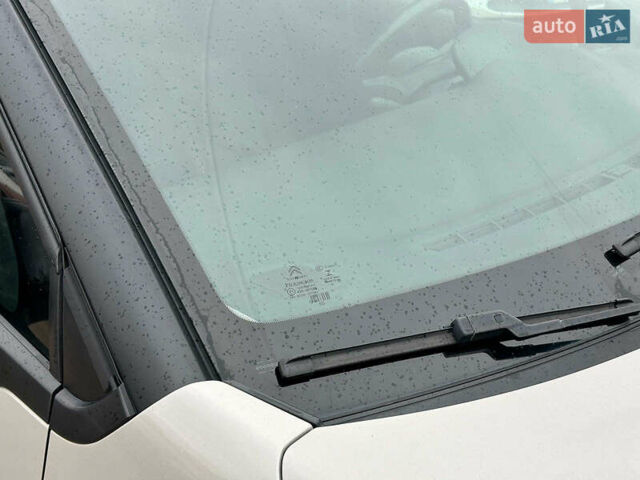 Серый Ситроен С3, объемом двигателя 1.2 л и пробегом 114 тыс. км за 8390 $, фото 17 на Automoto.ua