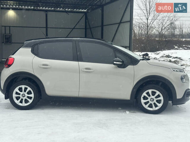 Серый Ситроен С3, объемом двигателя 1.2 л и пробегом 61 тыс. км за 10999 $, фото 2 на Automoto.ua