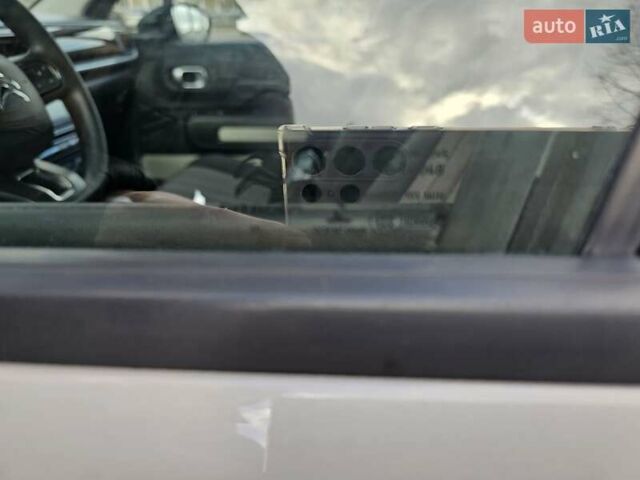 Серый Ситроен С3, объемом двигателя 1.2 л и пробегом 61 тыс. км за 9500 $, фото 34 на Automoto.ua