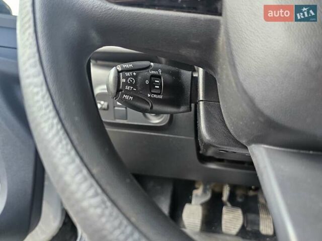 Серый Ситроен С3, объемом двигателя 1.2 л и пробегом 61 тыс. км за 9500 $, фото 13 на Automoto.ua