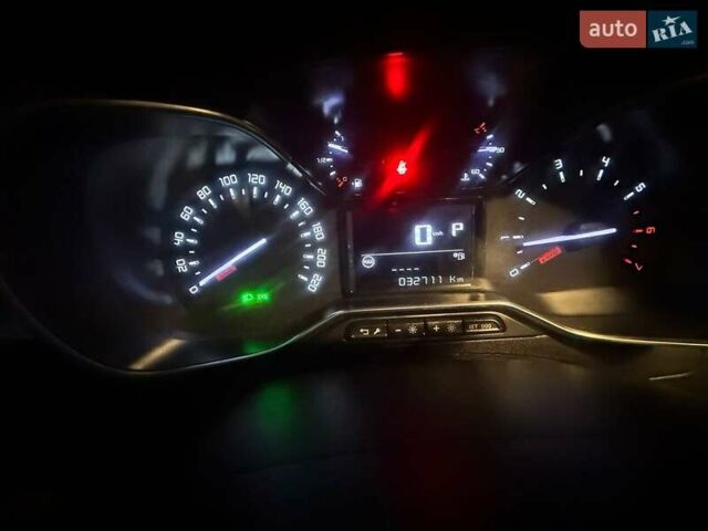 Серый Ситроен С3, объемом двигателя 1.2 л и пробегом 33 тыс. км за 16121 $, фото 5 на Automoto.ua