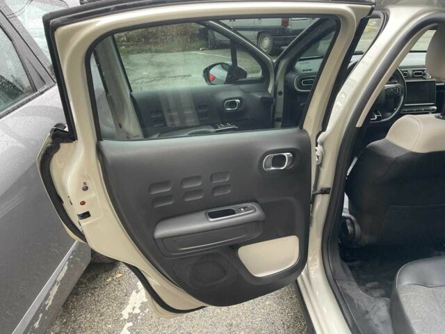 Серый Ситроен С3, объемом двигателя 1.2 л и пробегом 46 тыс. км за 17500 $, фото 7 на Automoto.ua