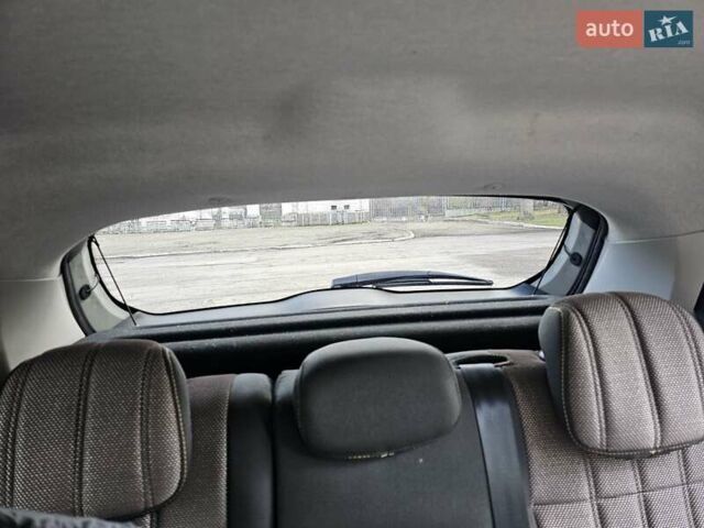 Серый Ситроен С3, объемом двигателя 1.2 л и пробегом 61 тыс. км за 9500 $, фото 22 на Automoto.ua