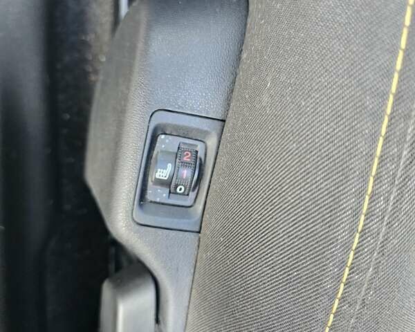 Серый Ситроен С3, объемом двигателя 1.2 л и пробегом 61 тыс. км за 9500 $, фото 14 на Automoto.ua