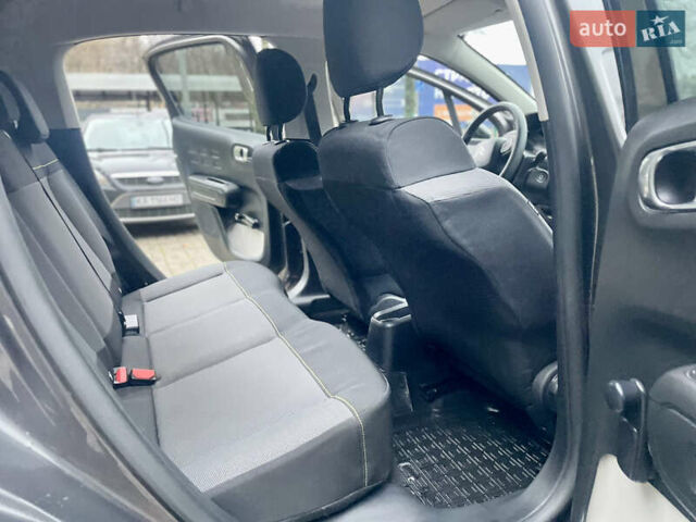 Серый Ситроен С3, объемом двигателя 1.2 л и пробегом 78 тыс. км за 9499 $, фото 27 на Automoto.ua