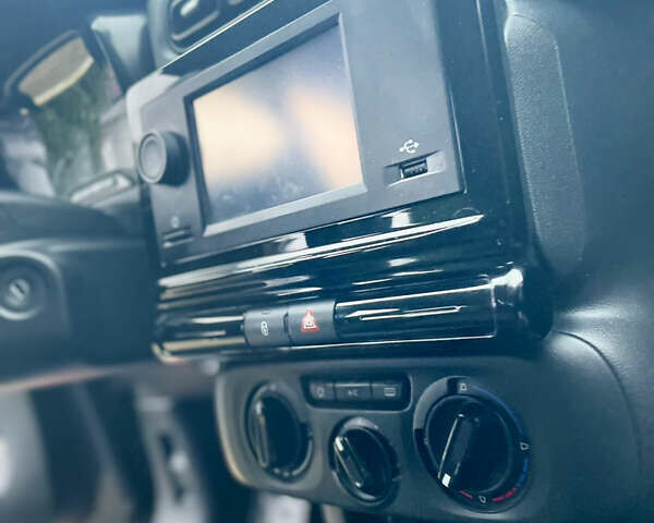 Серый Ситроен С3, объемом двигателя 1.2 л и пробегом 78 тыс. км за 9499 $, фото 23 на Automoto.ua