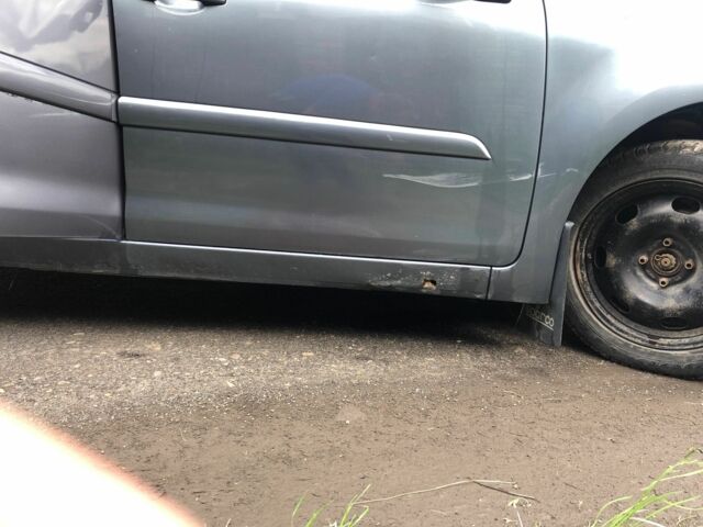Ситроен С3 2004 в Радехове на Automoto.ua Серый Ситроен С3, объемом двигателя 1.6 л и пробегом 3 тыс. км за 3500 $, фото 3 на Automoto.ua