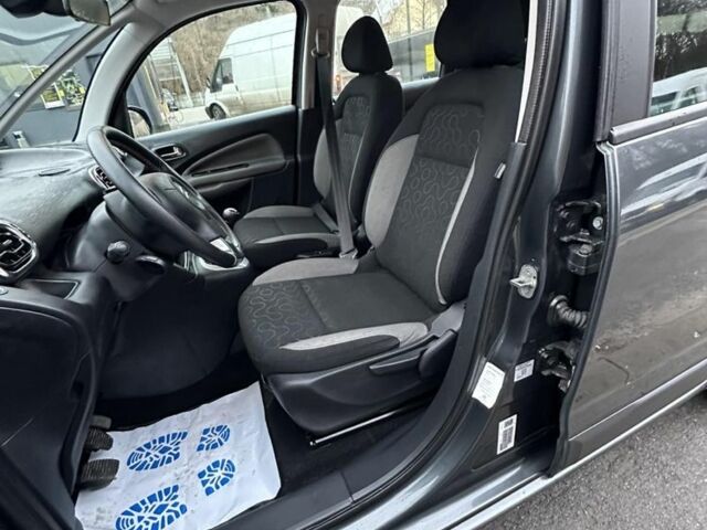 Серый Ситроен С3, объемом двигателя 1.6 л и пробегом 170 тыс. км за 6950 $, фото 21 на Automoto.ua