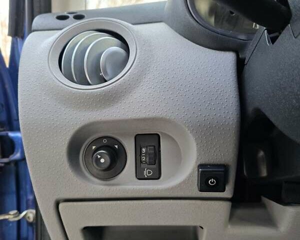 Синій Сітроен С3, об'ємом двигуна 1.36 л та пробігом 154 тис. км за 3250 $, фото 10 на Automoto.ua