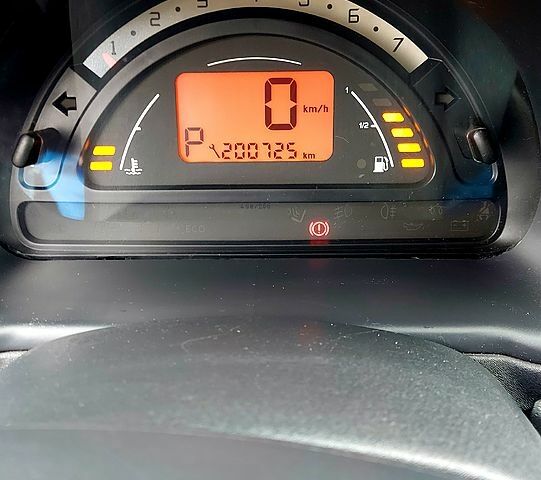 Синій Сітроен С3, об'ємом двигуна 1.4 л та пробігом 200 тис. км за 3600 $, фото 11 на Automoto.ua