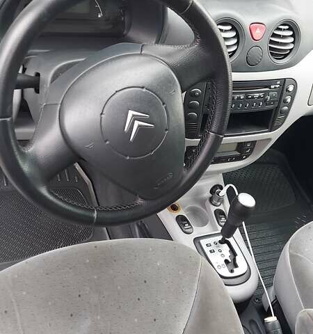 Синий Ситроен С3, объемом двигателя 1.36 л и пробегом 200 тыс. км за 3600 $, фото 10 на Automoto.ua