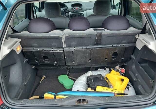 Синий Ситроен С3, объемом двигателя 1.36 л и пробегом 200 тыс. км за 3600 $, фото 7 на Automoto.ua