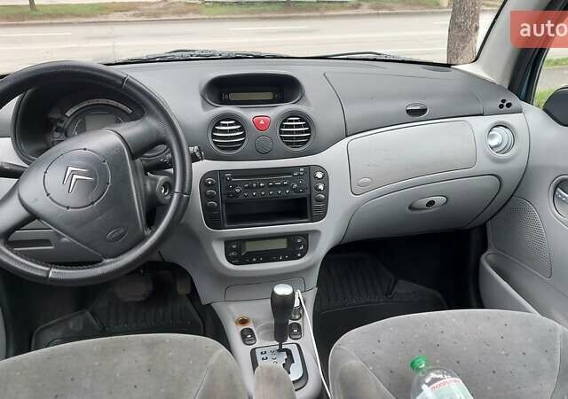 Синий Ситроен С3, объемом двигателя 1.36 л и пробегом 200 тыс. км за 3600 $, фото 6 на Automoto.ua