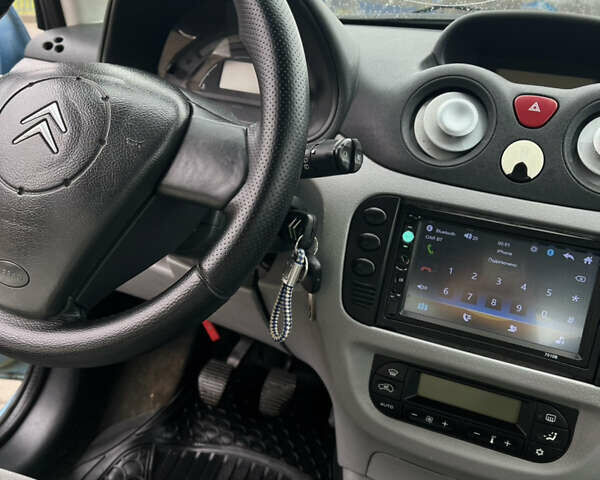 Синий Ситроен С3, объемом двигателя 1.36 л и пробегом 185 тыс. км за 2500 $, фото 23 на Automoto.ua