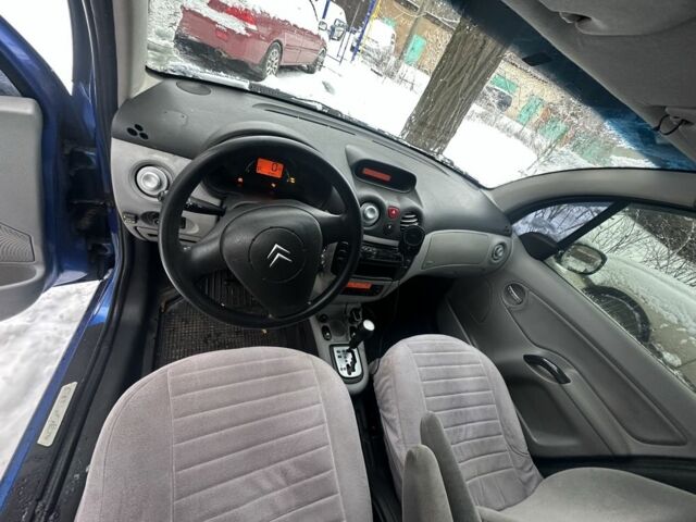 Синий Ситроен С3, объемом двигателя 1.4 л и пробегом 400 тыс. км за 2300 $, фото 5 на Automoto.ua