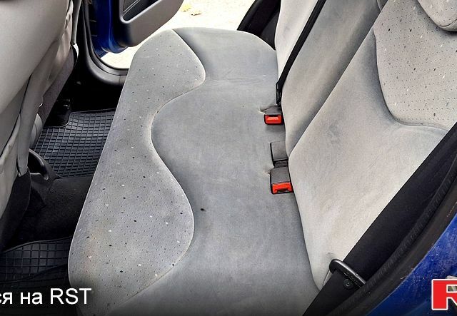 Синій Сітроен С3, об'ємом двигуна 1.4 л та пробігом 156 тис. км за 3950 $, фото 8 на Automoto.ua