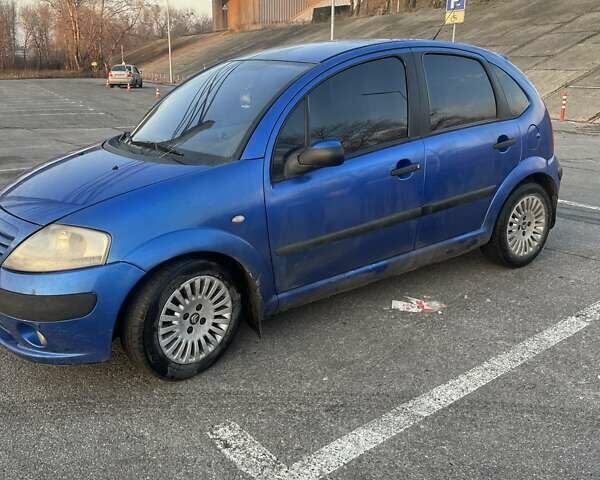 Синий Ситроен С3, объемом двигателя 1.36 л и пробегом 200 тыс. км за 2600 $, фото 1 на Automoto.ua
