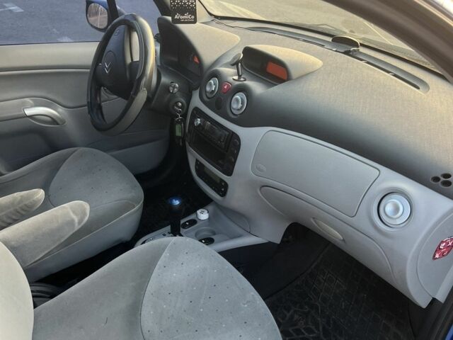 Синий Ситроен С3, объемом двигателя 1.4 л и пробегом 200 тыс. км за 2600 $, фото 4 на Automoto.ua