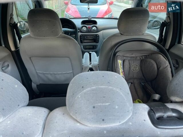 Синий Ситроен С3, объемом двигателя 1.4 л и пробегом 243 тыс. км за 3750 $, фото 8 на Automoto.ua