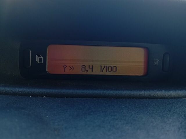 Синий Ситроен С3, объемом двигателя 1.6 л и пробегом 181 тыс. км за 2150 $, фото 7 на Automoto.ua